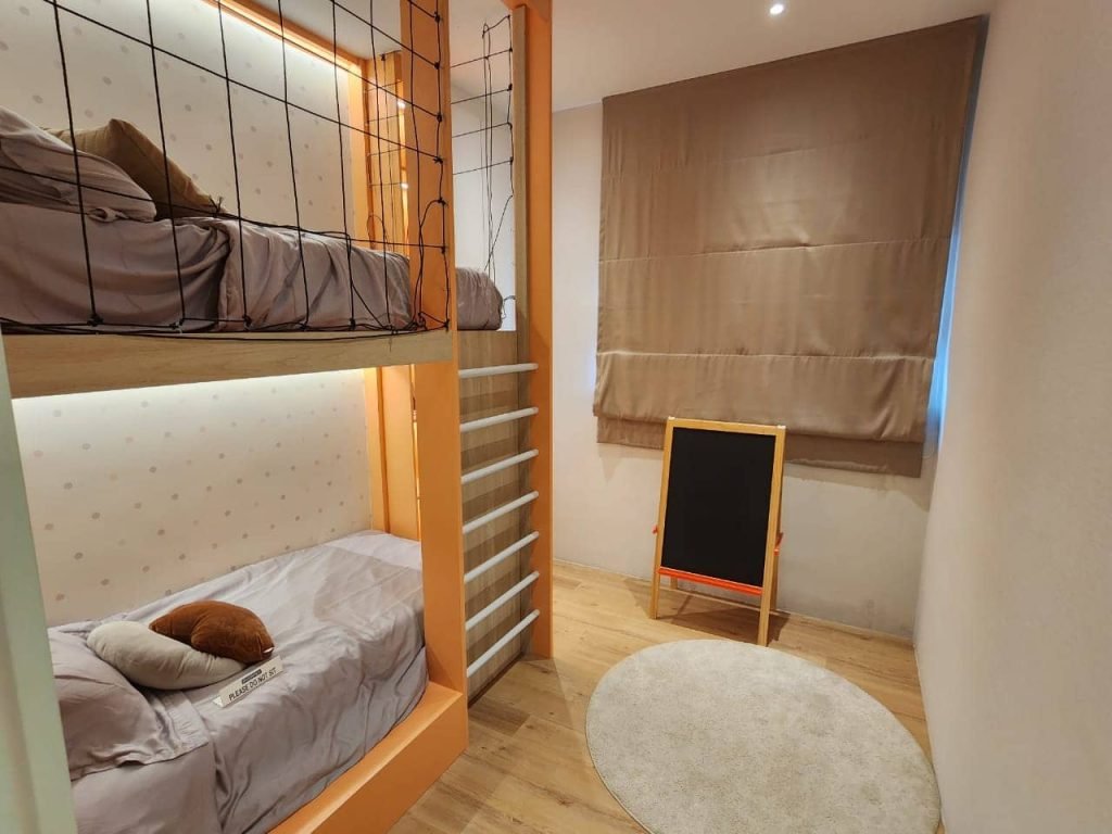 Mori Residences - 1076sf-4